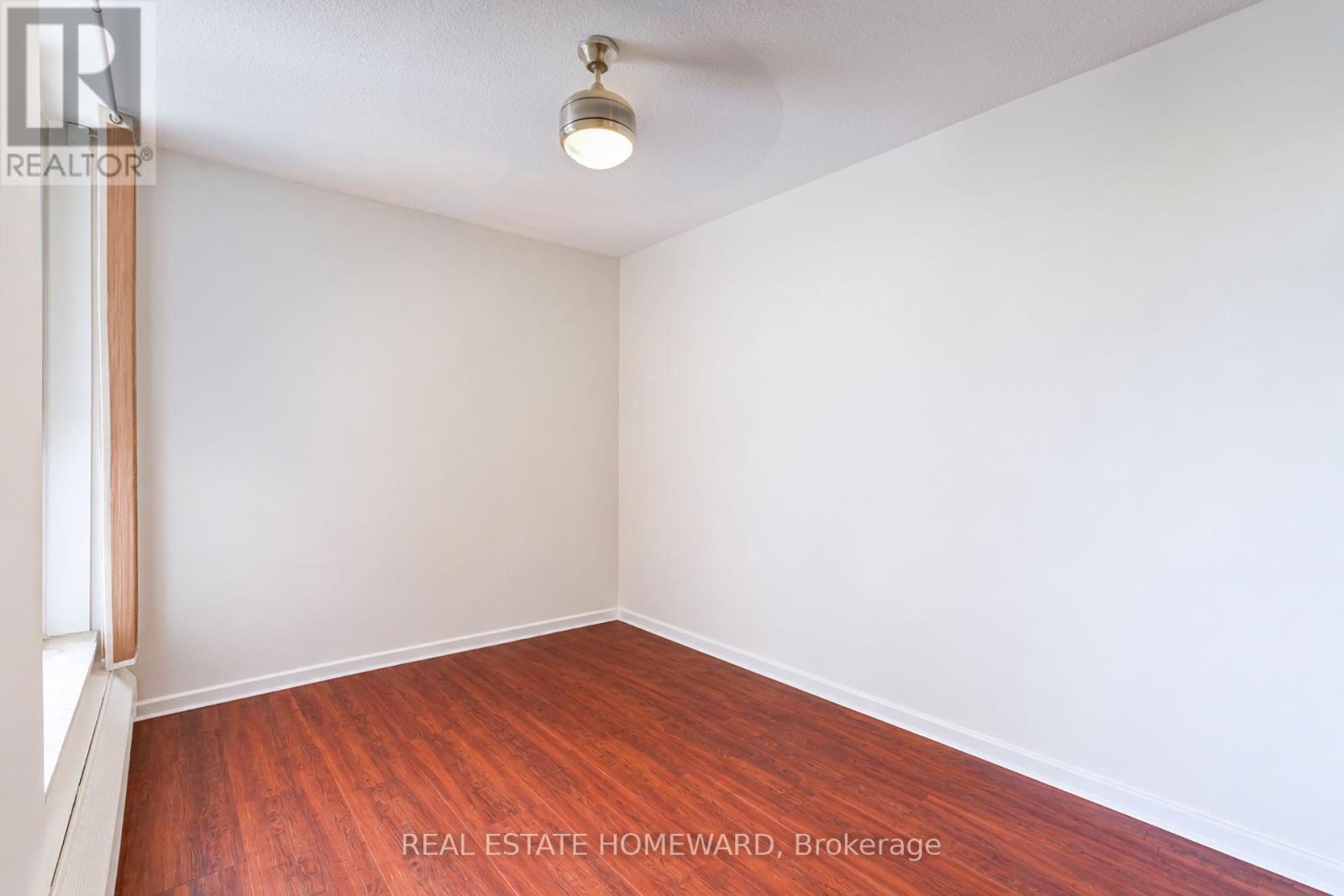 #218 60 SOUTHPORT STREET - 23