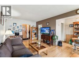 Bedroom - 2029 Mountview Crescent Ne, Calgary, AB T2E5N4 Photo 7