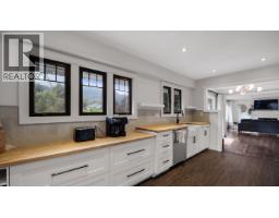39726 Government Road, Squamish, BC V8B0G3 Photo 11