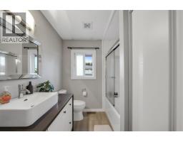 39726 Government Road, Squamish, BC V8B0G3 Photo 18