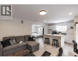 39726 Government Road, Squamish, BC V8B0G3 Photo 32