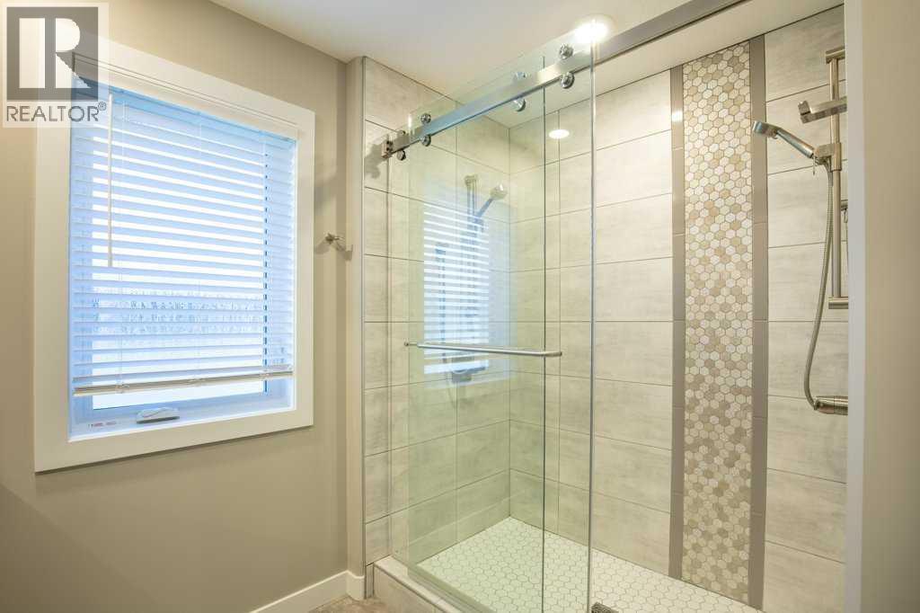 Listing photo – 26 Tagish Avenue, Red Deer