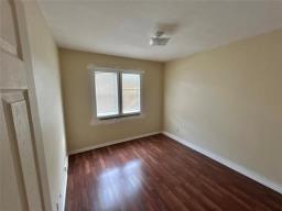 1562 Roy Avenue, Winnipeg, MB R3E1E8 Photo 7