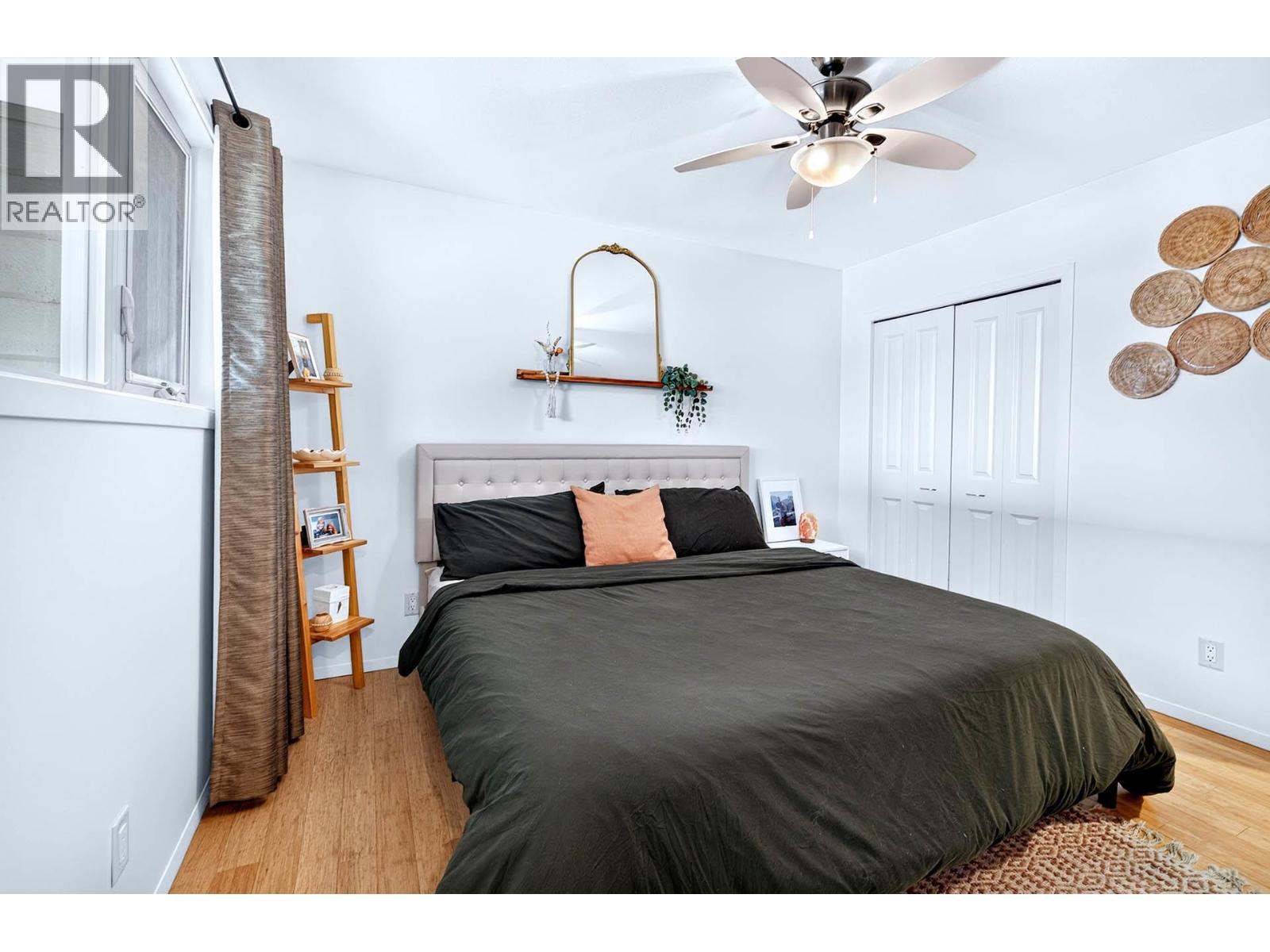 233 MONMOUTH Drive - Image 18