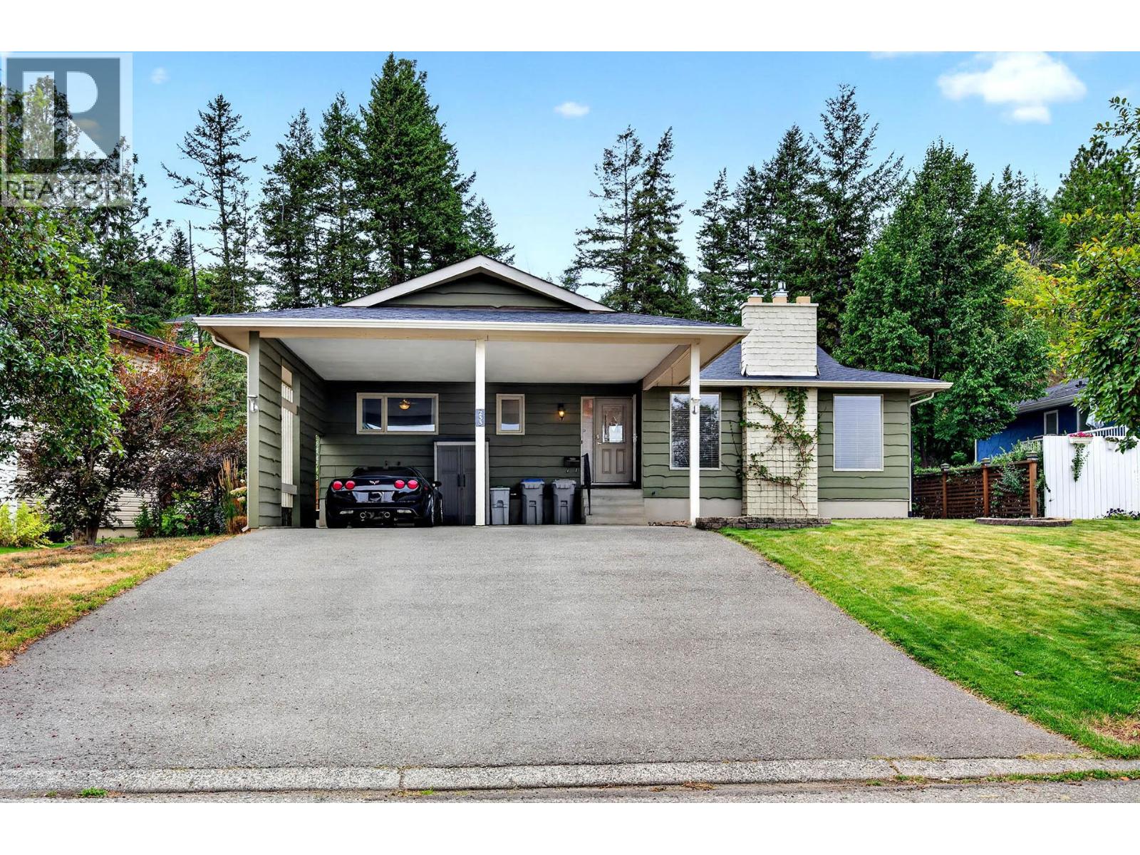 233 MONMOUTH Drive, Kamloops, British Columbia, V2E1L9, Kamloops, British Columbia — photo 3 of 5