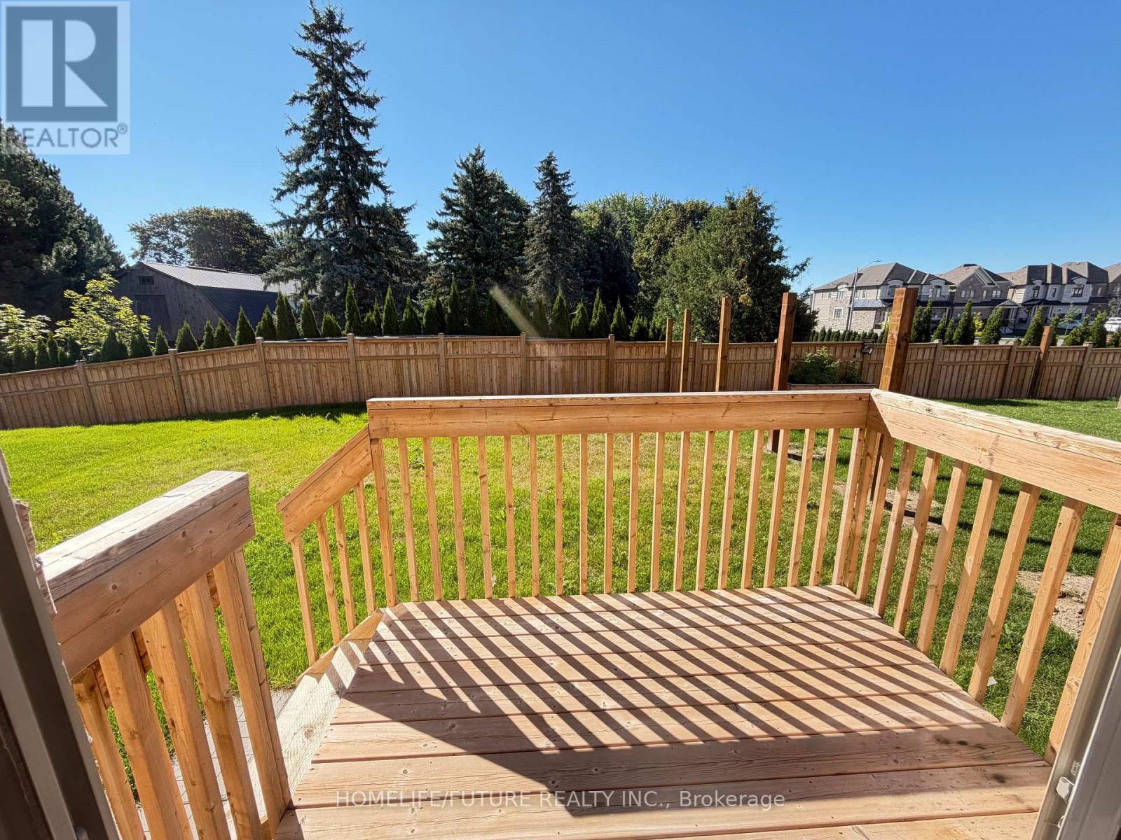 171 GRADY DRIVE, Clarington (Newcastle) — photo 6