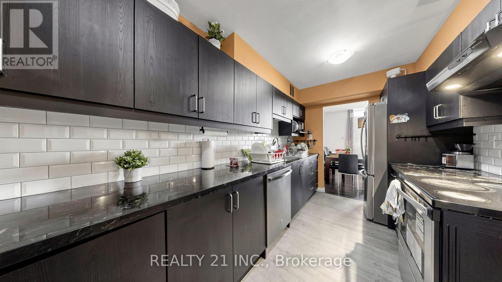 #819 180 MARKHAM ROAD - 22