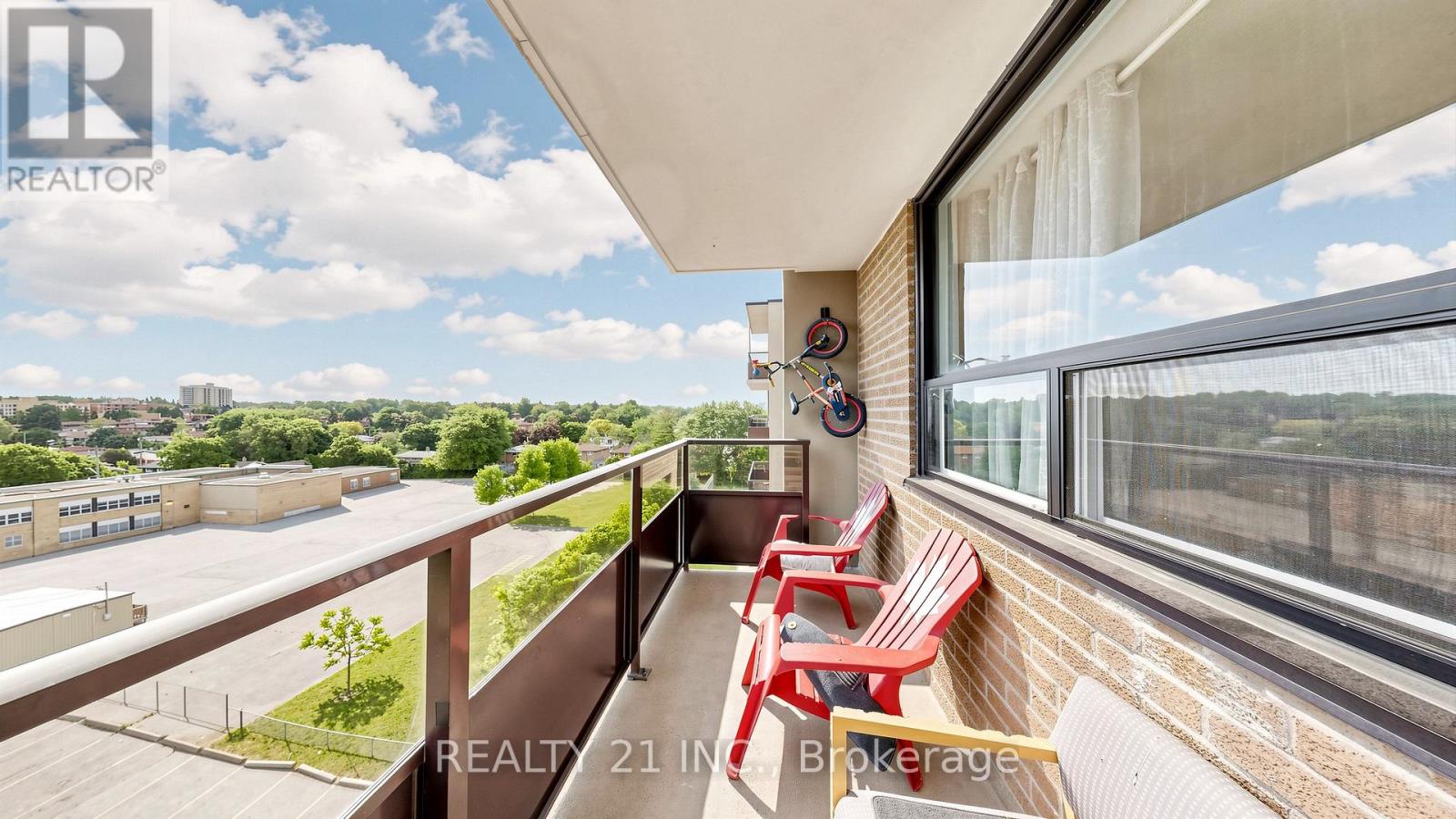 #819 180 MARKHAM ROAD - 37