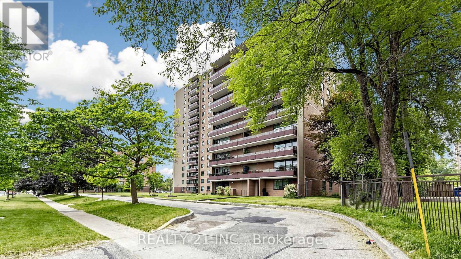 #819 180 MARKHAM ROAD - 5
