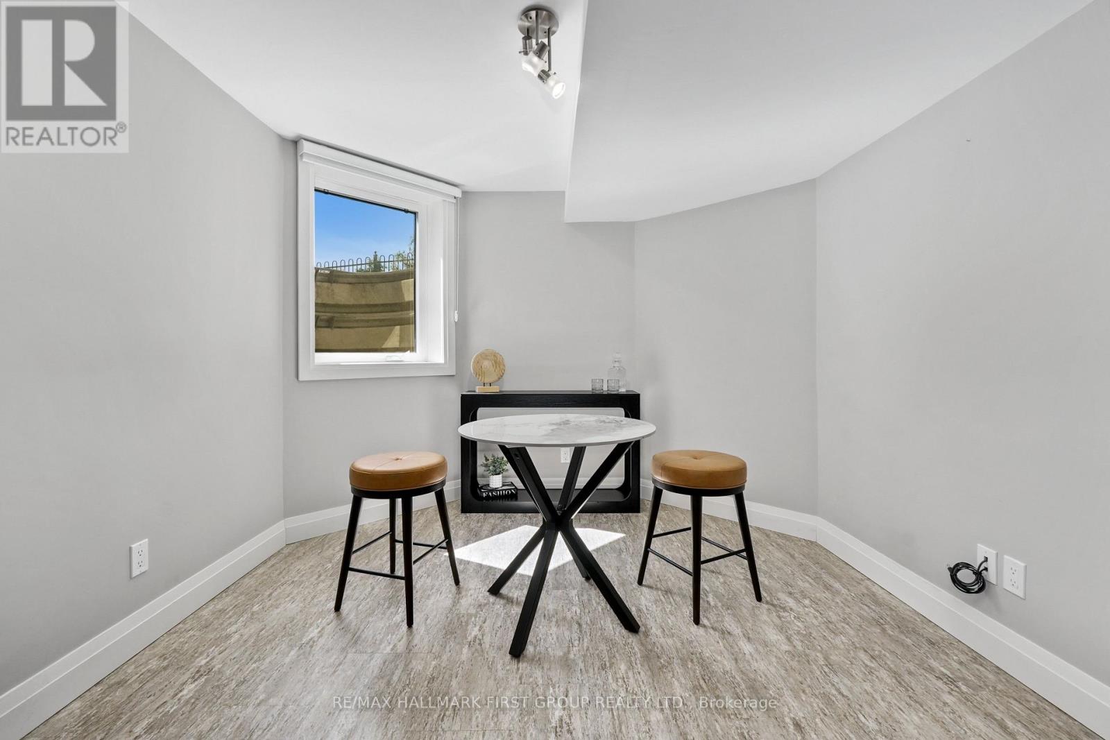 75 EAST HOUSE CRESCENT - Image 36