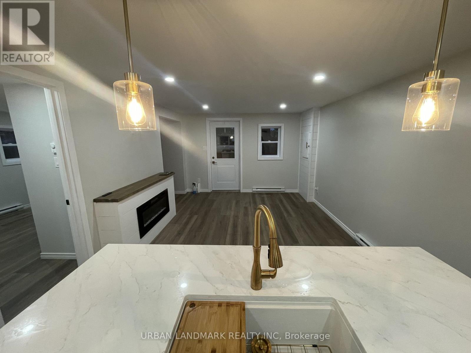UNIT B - 106 ELGIN STREET, Centre Hastings — photo 7