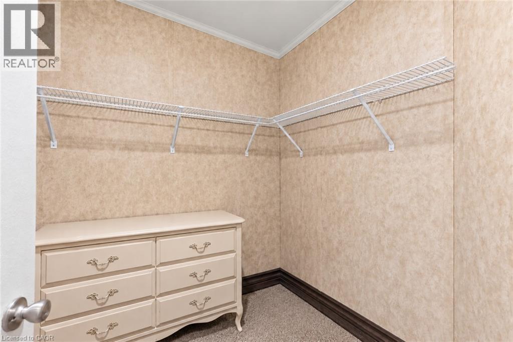 27 HICKORY Hollow - Image 21