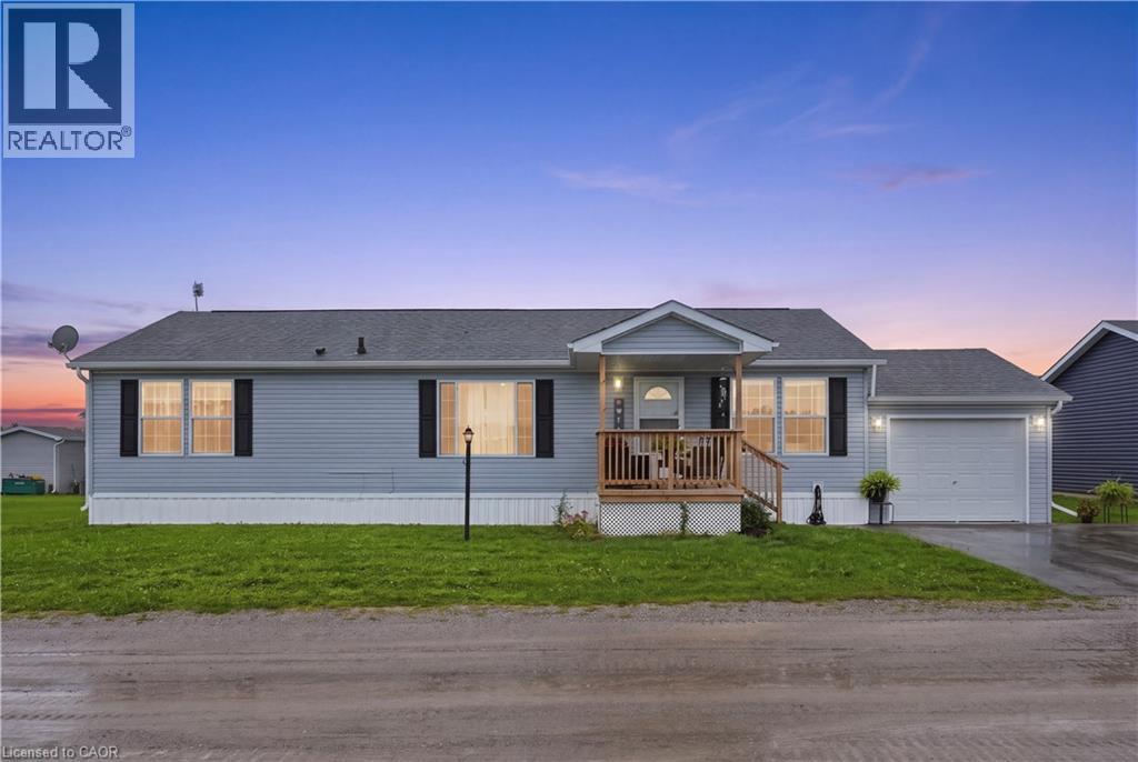 Property for sale at 27 HICKORY Hollow