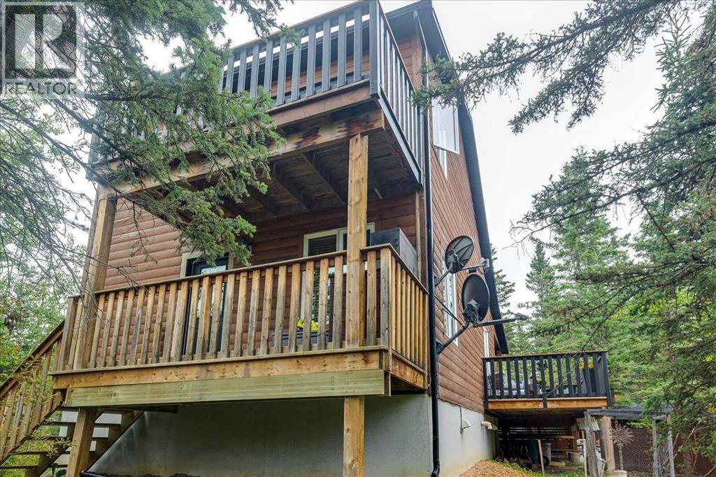 Back Deck & Primary Balcony (West Facing)