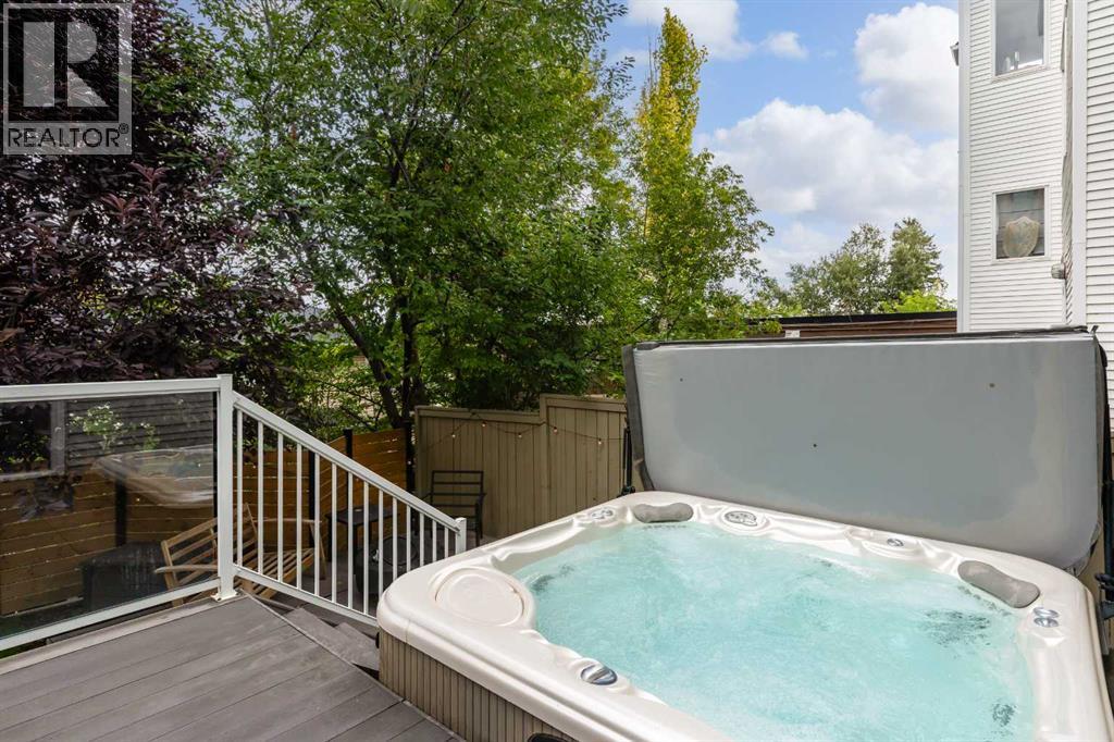 124 38A Avenue SW - 22