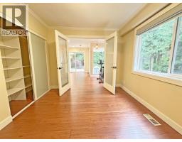 57 Glenmore Drive, West Vancouver, BC V7S1A5 Photo 11