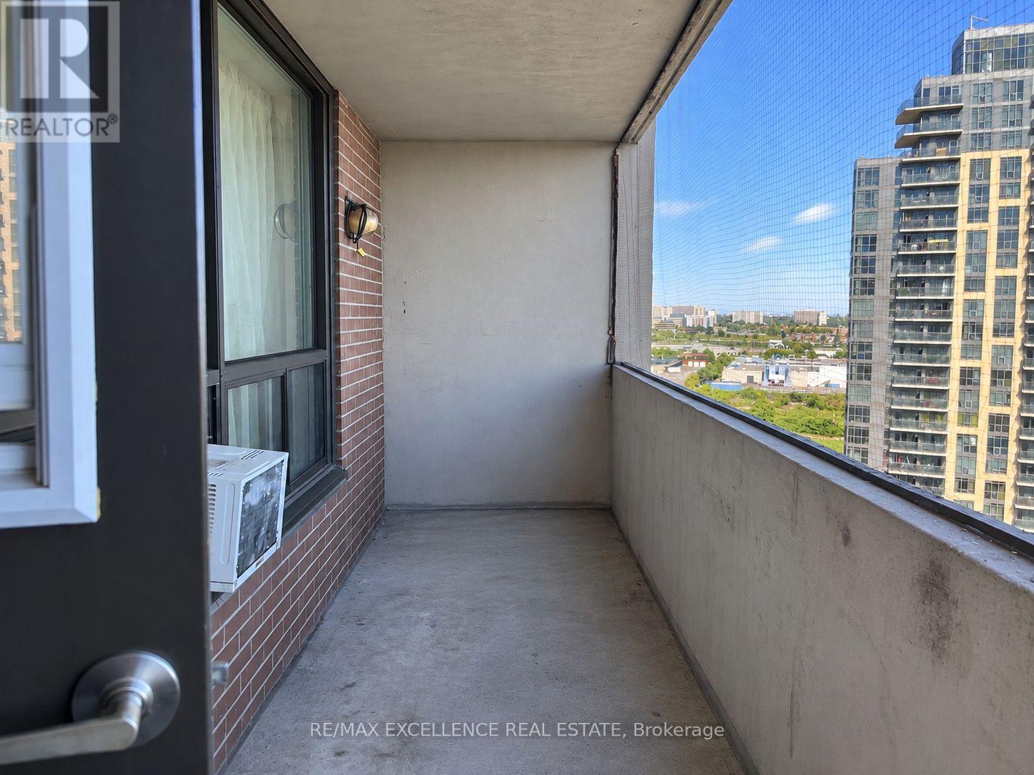 #2105 3390 WESTON ROAD - 14