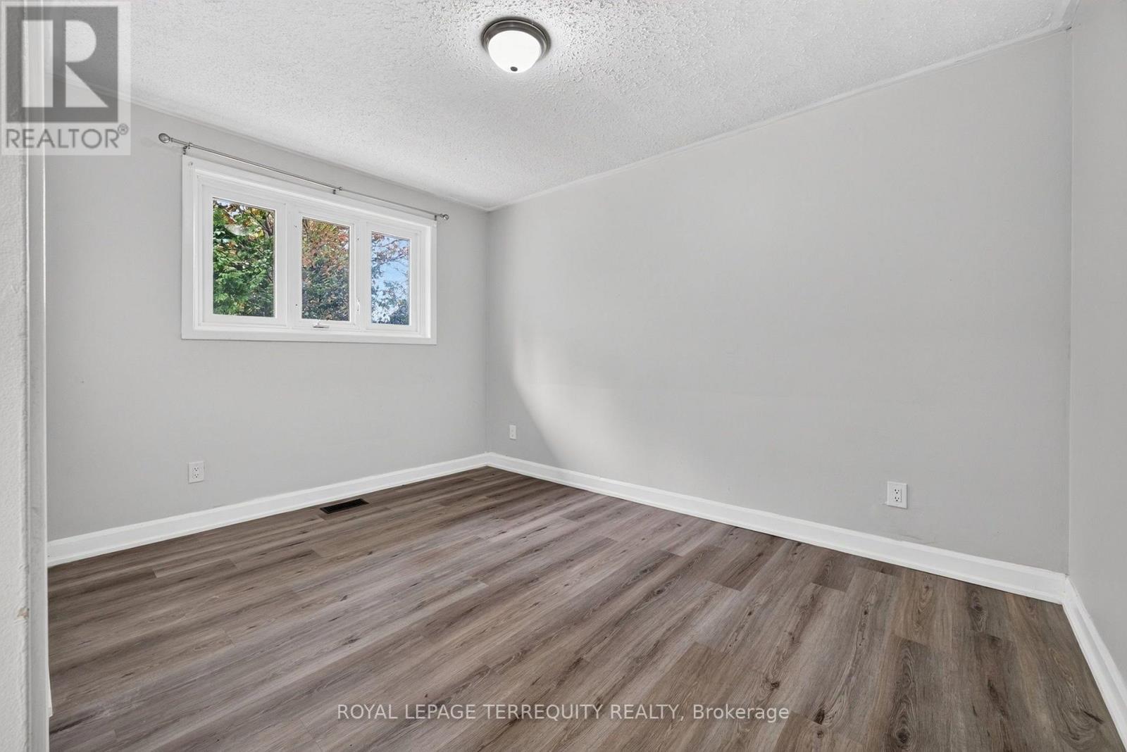 134 SWITZER DRIVE - 21