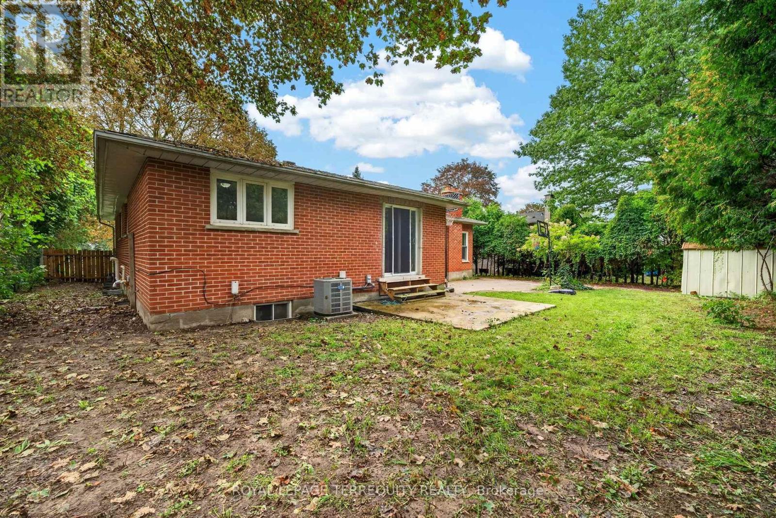 134 SWITZER DRIVE - 33