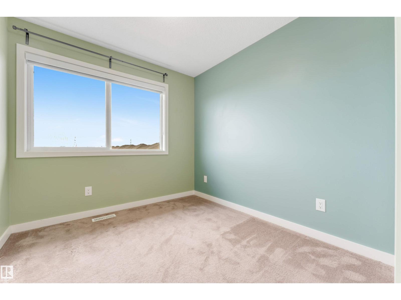 3340 15a AV NW - 30