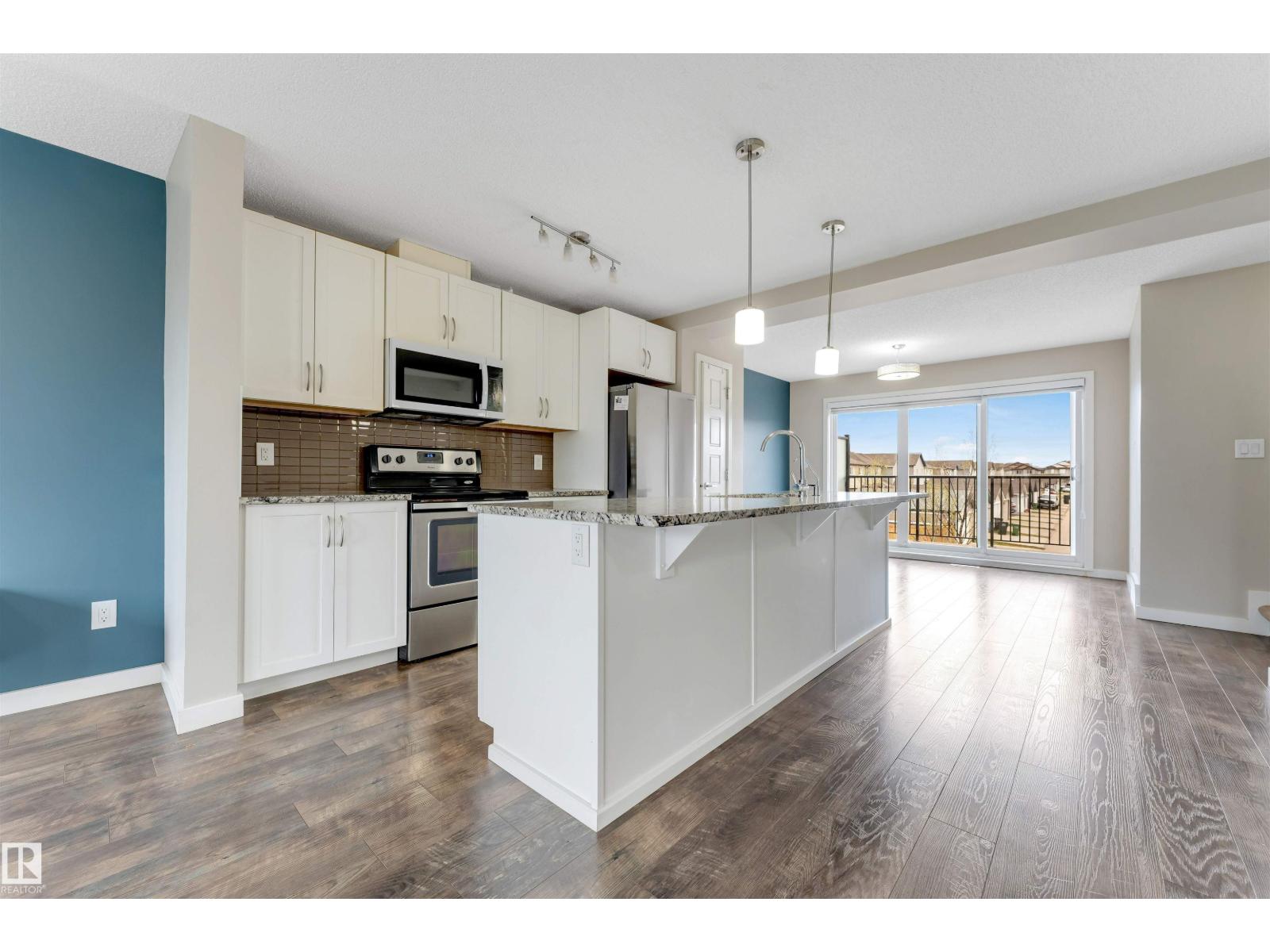 3340 15a AV NW - 21