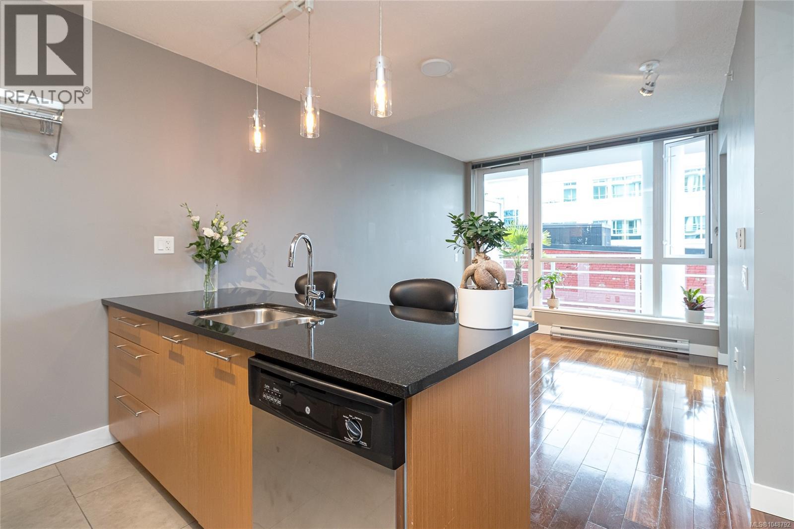505 834 Johnson Street, Victoria