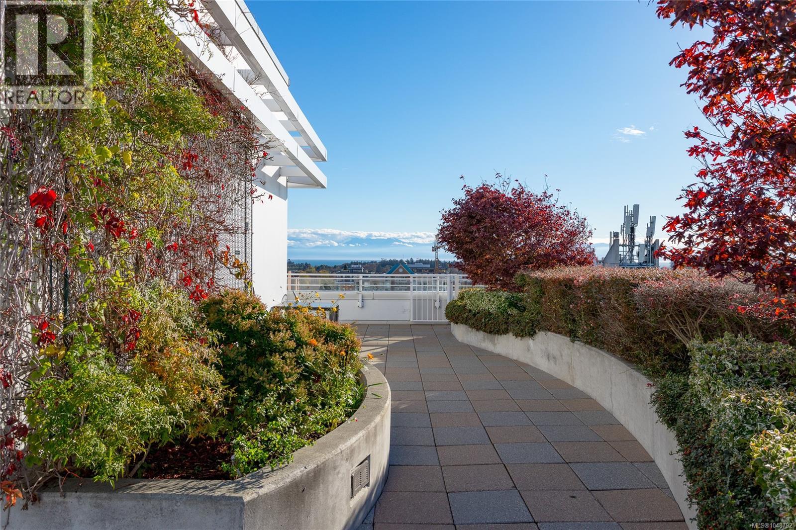 505 834 Johnson Street, Victoria