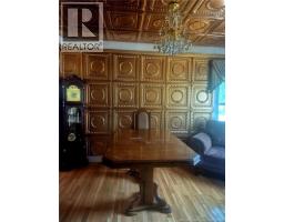 120 Pleasant Street, photo 3