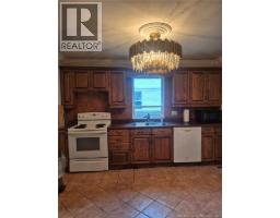 120 Pleasant Street, photo 10