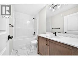 Bedroom - 856 Midtown Drive Sw, Airdrie, AB T4B5K9 Photo 24