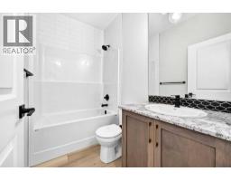 Bonus Room - 856 Midtown Drive Sw, Airdrie, AB T4B5K9 Photo 14