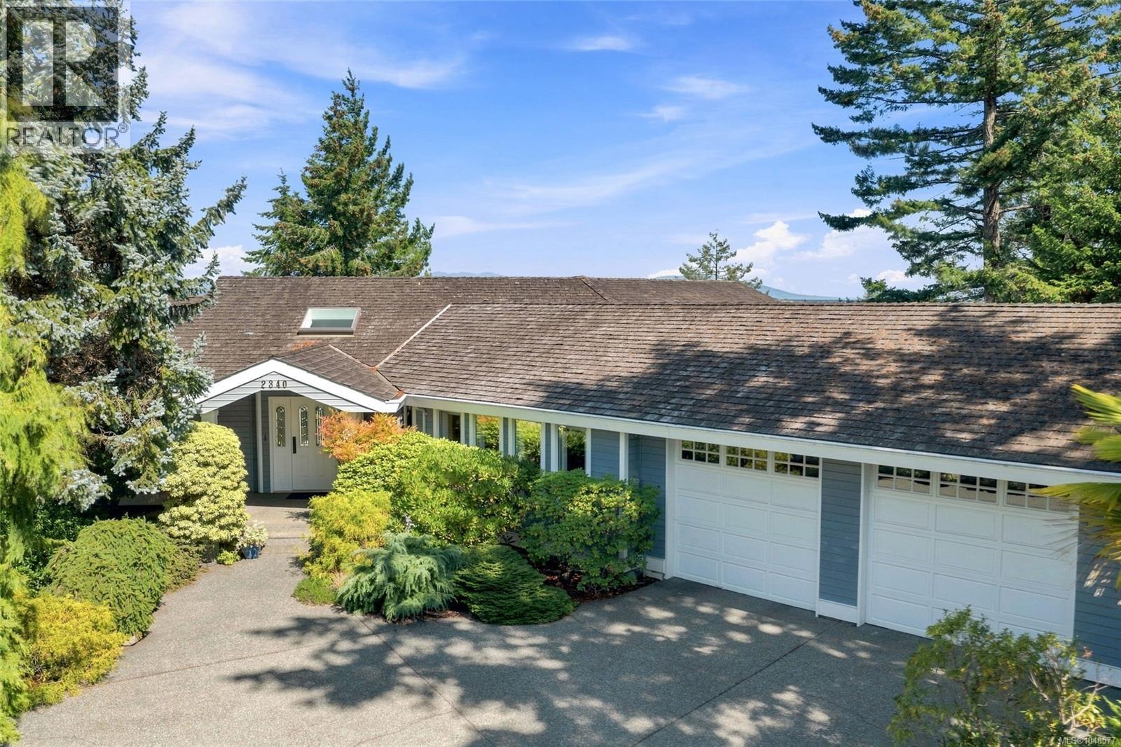 2340 Avondale Pl - Image 13