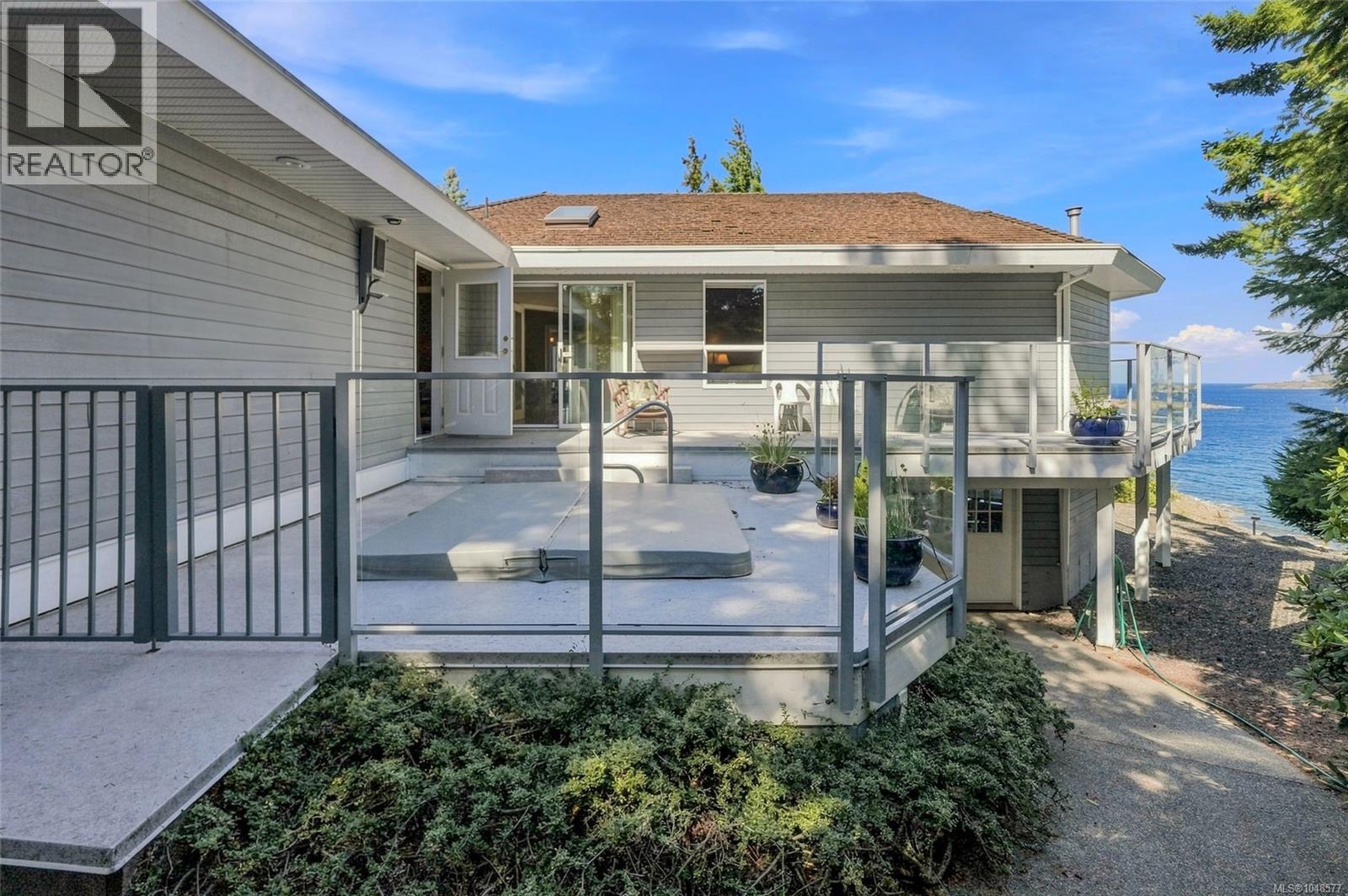 2340 Avondale Pl - Image 33
