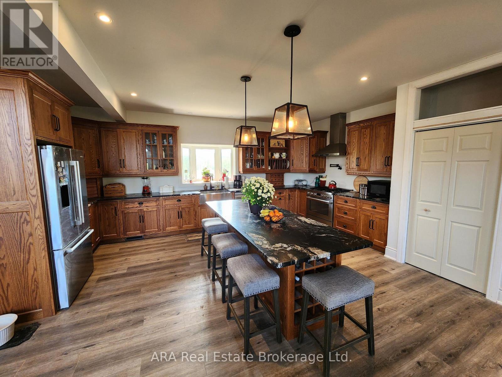 245421 22 SIDE ROAD - Image 19