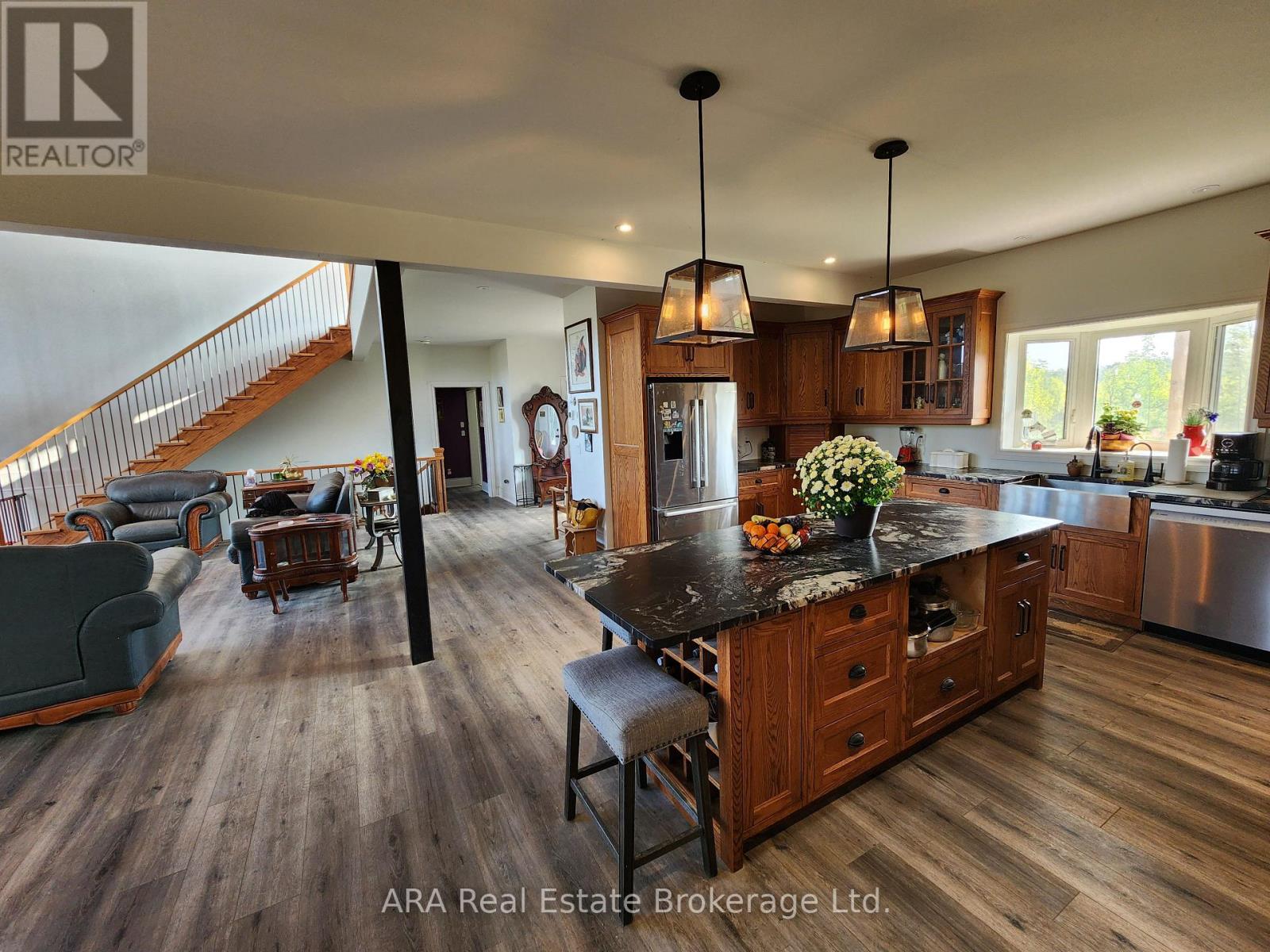 245421 22 SIDE ROAD - Image 21