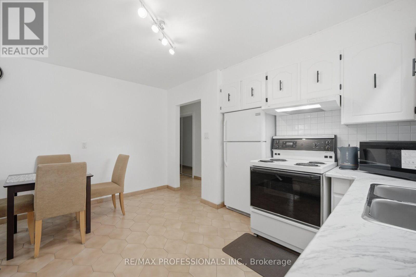 53 WILMAR ROAD - 13