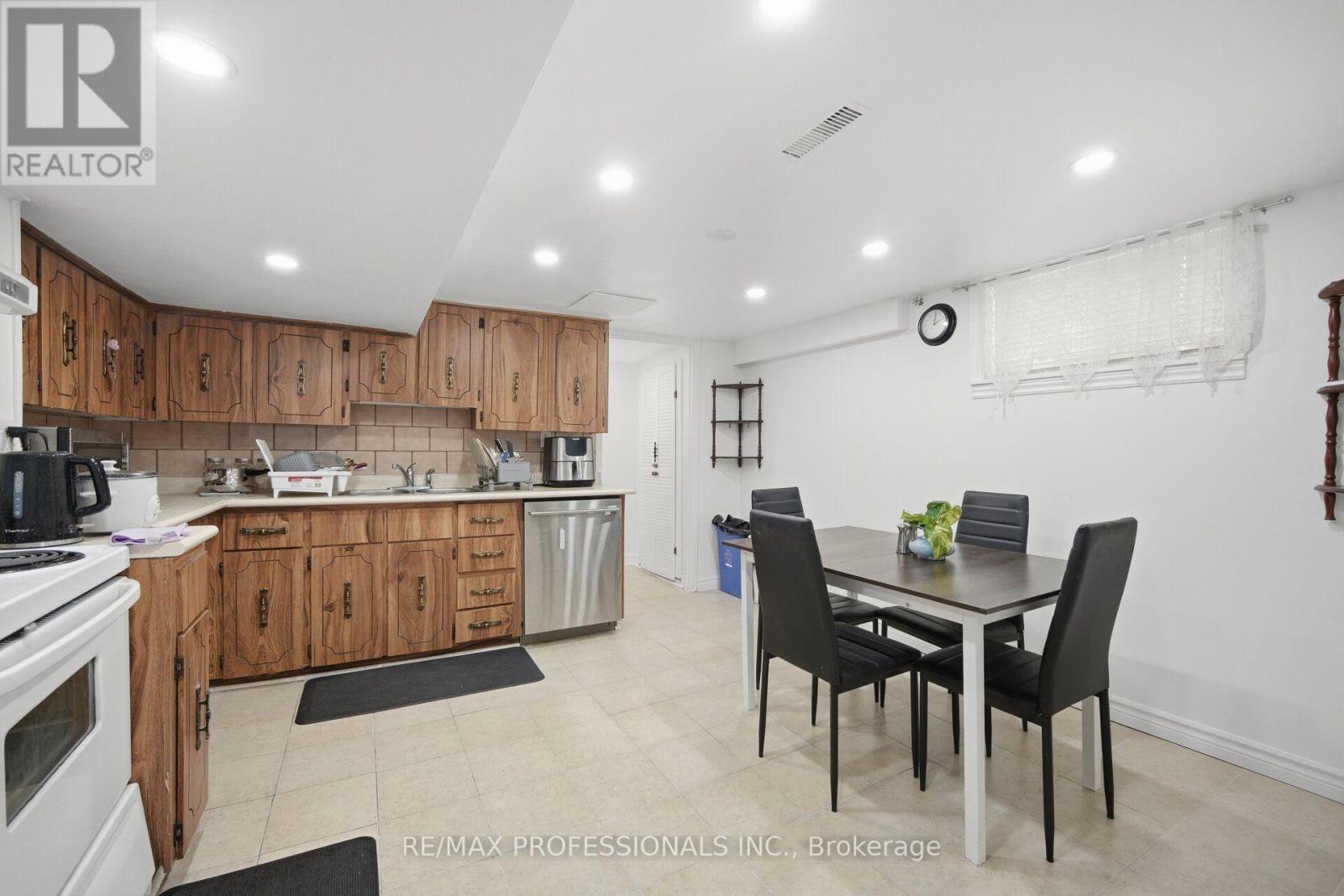 53 WILMAR ROAD - 28