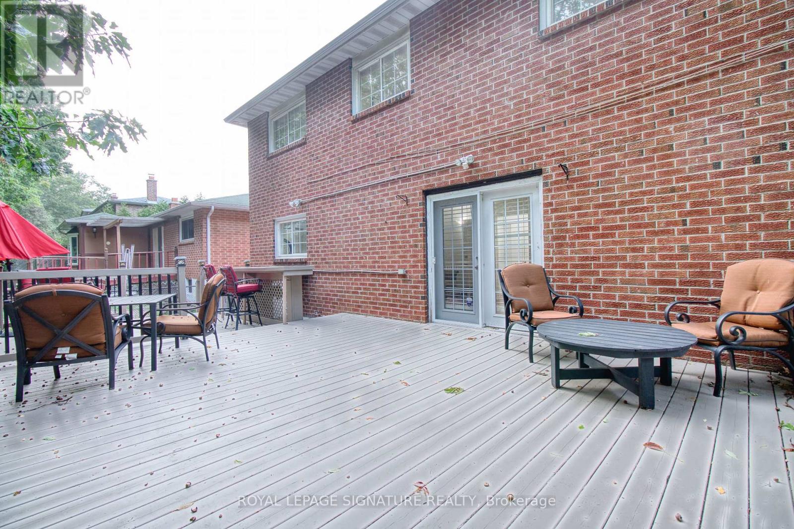 1414 HARMSWORTH SQUARE - 41