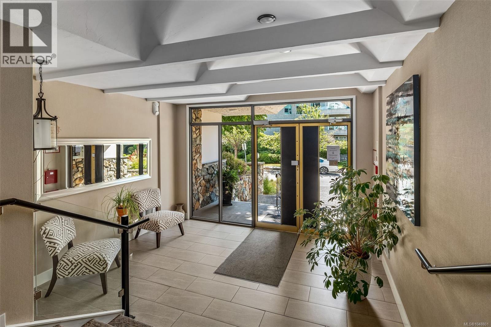 #105 1312 Beach Dr - Image 4