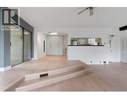 1177 E 15th Street, North Vancouver, BC V7J1K6 Photo 6