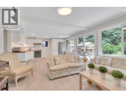 1177 E 15th Street, North Vancouver, BC V7J1K6 Photo 9