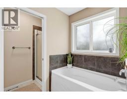 926 Ramage Crescent, Red Deer, AB T4H3X9 Photo 18