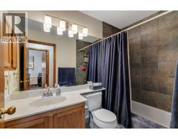 139 Shawnessy Drive SW - photo 31