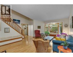 139 Shawnessy Drive SW - photo 8