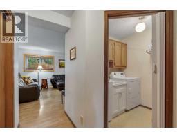 139 Shawnessy Drive SW - photo 22