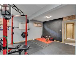139 Shawnessy Drive SW - photo 24
