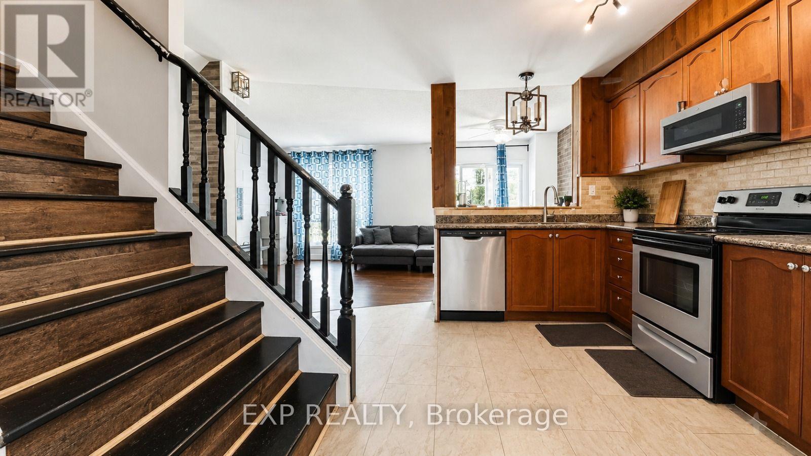175 HENHOEFFER CRESCENT, Kitchener — photo 6