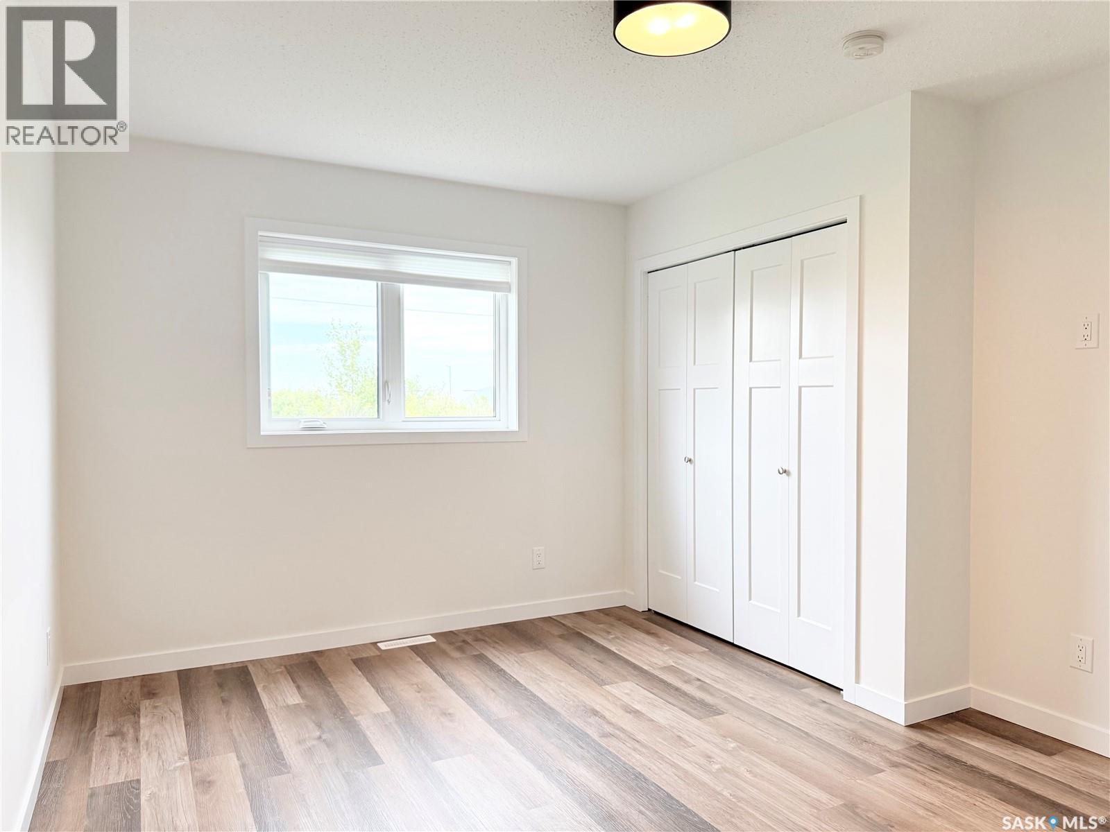 337 Railway AVENUE - 35