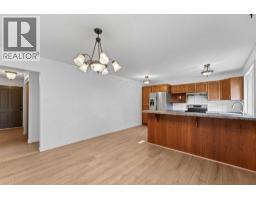 3pc Bathroom - 642 Lakewood Road E, Brooks, AB T1R0L2 Photo 9