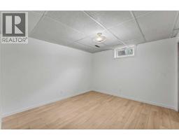 642 Lakewood Road E, Brooks, AB T1R0L2 Photo 28